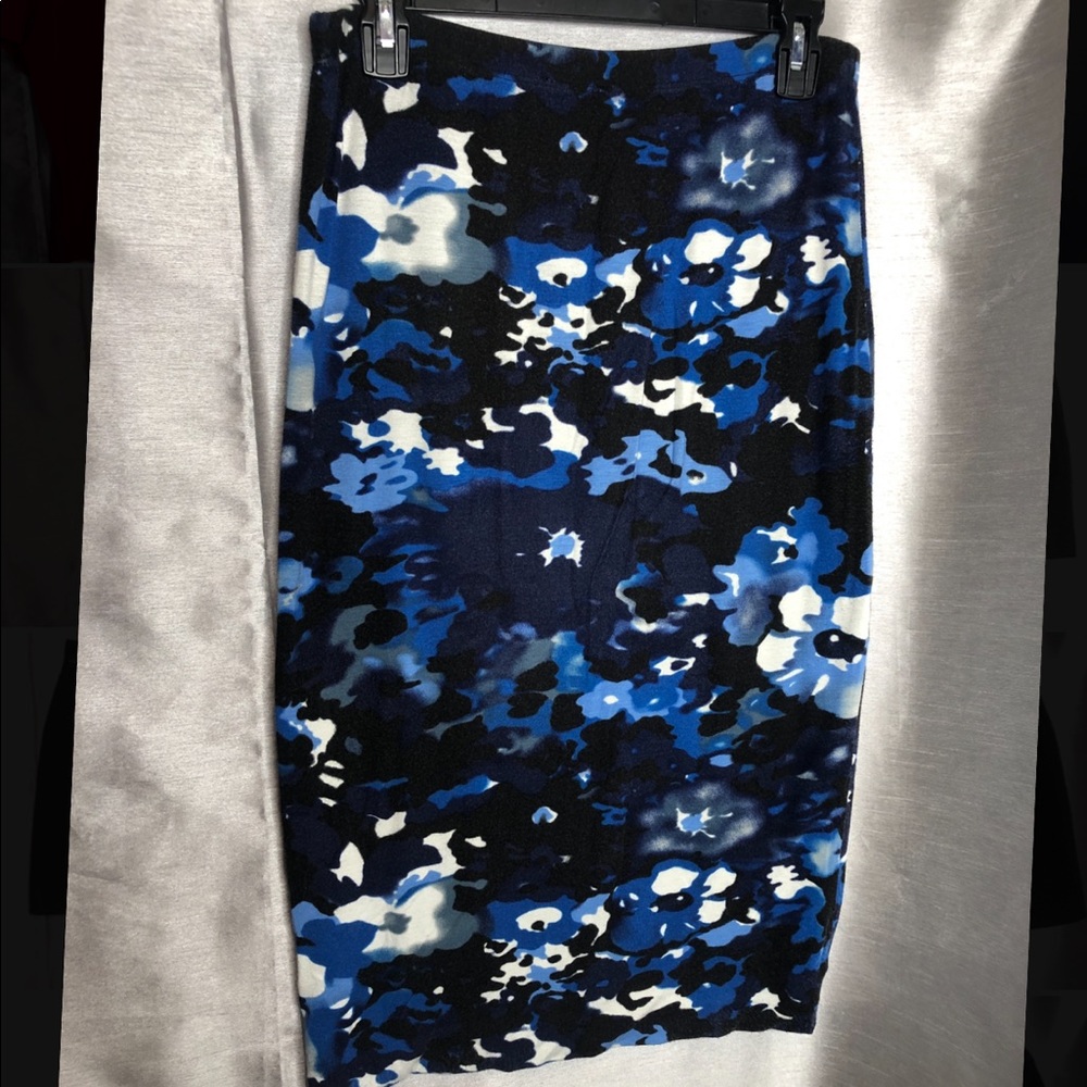 Leith Blue Flower MIDI skirt